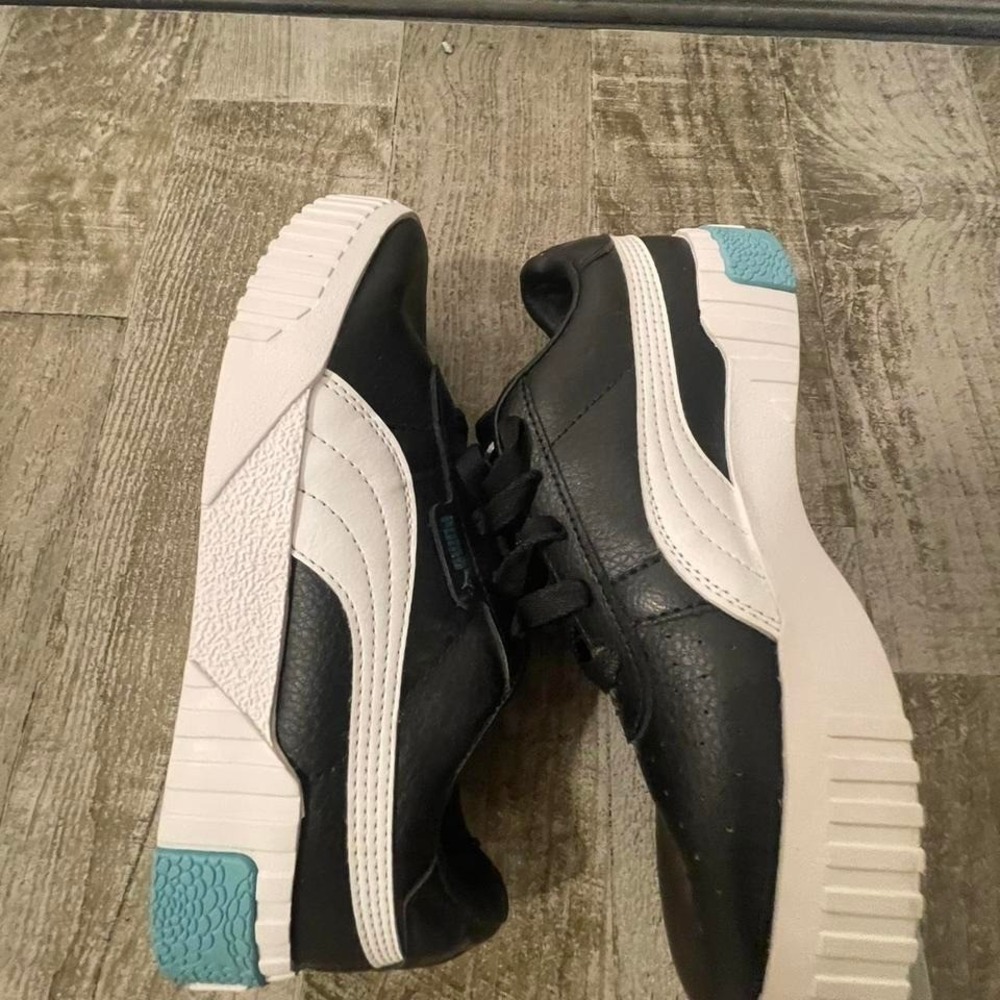 Puma black and white trainers size 3 - Picture 7 of 8
